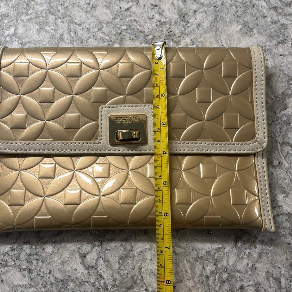 Spartina Gold Leather Clutch Handbag ~ 
Excellent condition - Picture 9 of 9